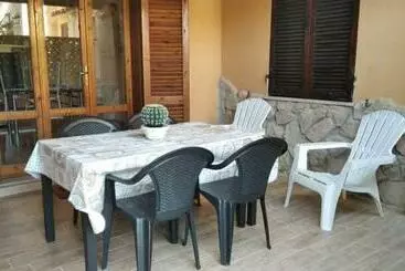 Ferienwohnungen Appartamento Al Mare Solanas