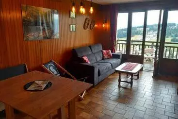 Apartamenty turystyczne Appartement Chalet En Plein Centre Des Saisies