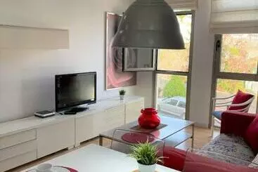 ツーリストアパートメント Aldaba By Huskalia