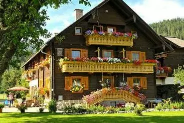 ツーリストアパートメント Appartment Romy