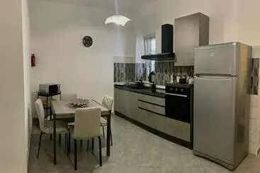ツーリストアパートメント Casa Lange