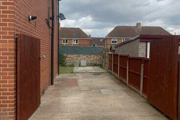 Жильё для туристов The Glebe Dn22