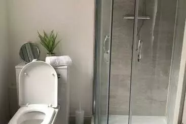 آپارتمان‌های توریست‌ها Simple And Sweet, Flat On Lewis Street   1 Br