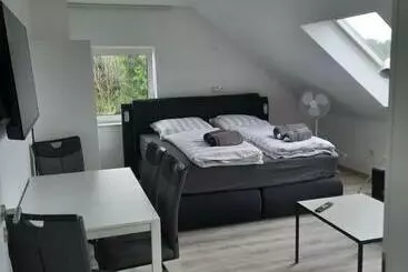 Turistihuoneistot Ferienwohnung Apartment   Free Parking   Wifi   Kitchen