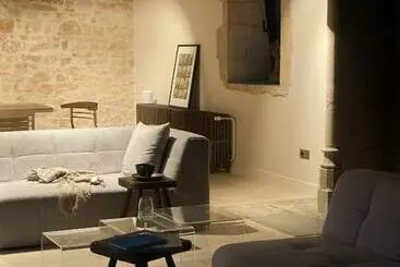 Turistihuoneistot Le Clos Des Ursulines // Maison Seigneuriale Du Xvie Siècle