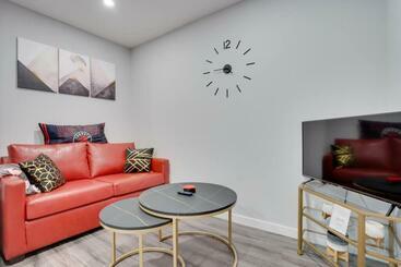 Turist apartmanları Modern & Private 1 Bedroom Apartment