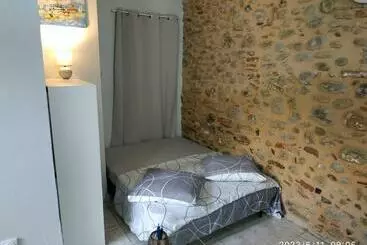ツーリストアパートメント Studio à Le Boulou Centre Ville  Pour 2   Petit Prix  Juillet Aout Réservation D 1 Semaine Minimum C