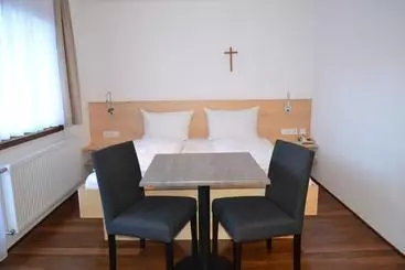 ベッドアンドブレックファースト Gästehaus Pension Barbara