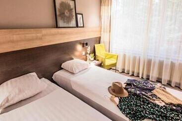 בית מלון כפרי Buitenplaats De Bergse Bossen