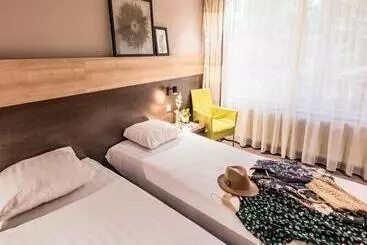 هتل Buitenplaats De Bergse Bossen