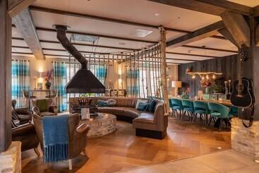 Hotel De Walvisvaarder