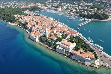 בית מלון כפרי International