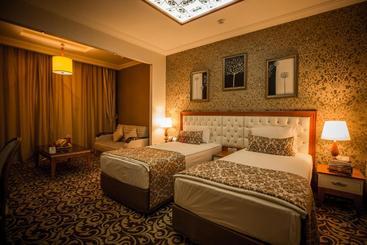 ホテル Ramada By Wyndham   Sulaymaniyah Salim Street