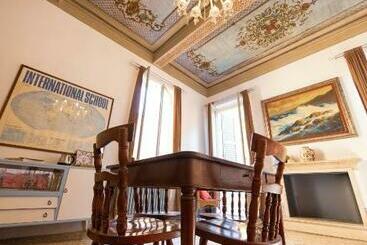 Appartements touristiques Anna S House