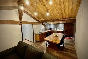 ツーリストアパートメント Chez Laly