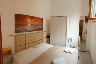 דירות לתיירים Roberto Guest House