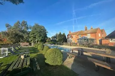 ツーリストアパートメント Warren Farm Farmhouse Nr Oxford