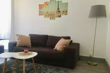 Turist apartmanları Charmant T2 Proche Vieille Ville