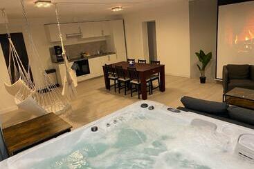 דירות לתיירים Détente Absolue   Jacuzzi, Billard, Ping Pong   041