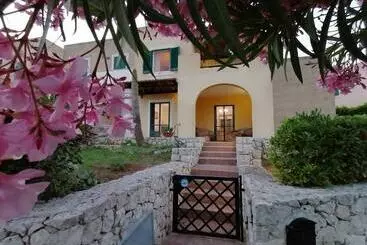 Turistihuoneistot Villa Nena, Vista Mare