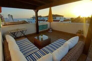 דירות לתיירים Fantástico ático A Pie De Playa Con Piscina