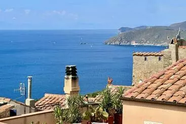 ツーリストアパートメント Latorretta By Solturelba Capoliveri