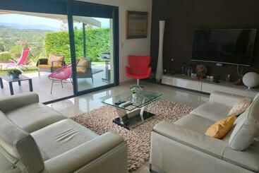 شقق خاصة سياحية Villa Contemporaine Avec Vue Imprenable Et Jacuzzi