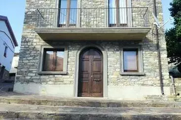 ツーリストアパートメント Fantastica Casa Ai Piedi Del Monte Pollino