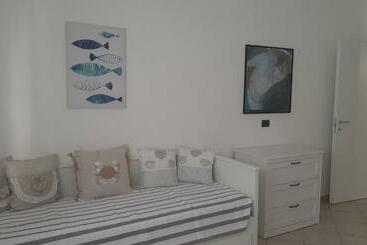 ツーリストアパートメント Casa Nino