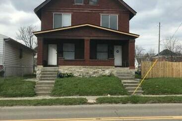 ツーリストアパートメント Housepitality   The Bluestone Townhouse