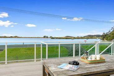 דירות לתיירים Kingfishers Landing Ngunguru Holiday Unit