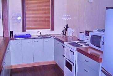 Turistlägenheter Arakoon House 4   Bring Your Own Linen