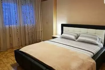 آپارتمان‌های توریست‌ها Apartman Radjenovic
