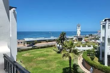 ツーリストアパートメント Appartement Spacieux Vue Sur Mer