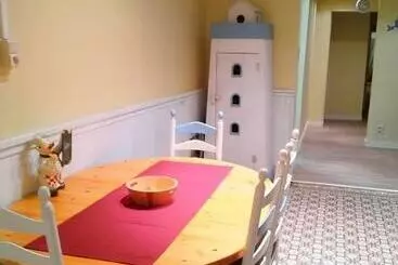 Turistihuoneistot Ruim Authentiek Gelijkvloers Appartement Op Wandelafstand Van De Zee