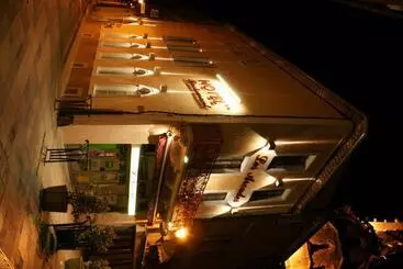 בית מלון כפרי Logis Hôtel Restaurant Les Arcades