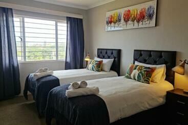 ツーリストアパートメント Africatamna Self Catering House