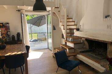 ツーリストアパートメント Villa Familiale