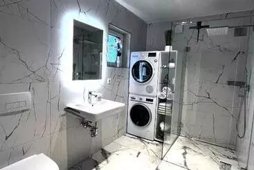 ツーリストアパートメント Großzügige Wohnung über 2 Ebene In Landschaftlich Schöner Lage Mit Gartenblick