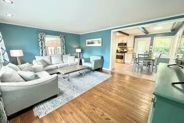 ツーリストアパートメント The Best Family & Friends Hangout & Pet Friendly!!