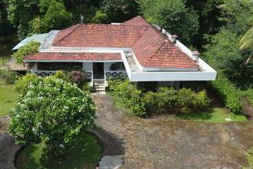 Vakantie-appartementen Jardin Villa