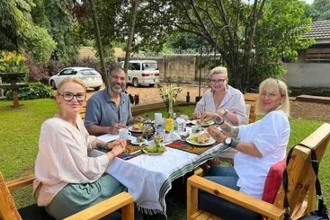 تختخواب و صبحانه Aivilo Home