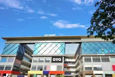ホテル Oyo 92781  Blue Star