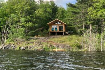 Turista apartmanok Romantic Log Cabin On Elkwoods Lake