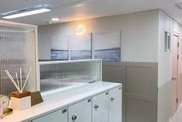 Cămin The Stay Cube House   Female Only