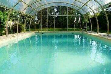 Turistlägenheter Maison Confortable Avec Piscine Partagee A Duravel