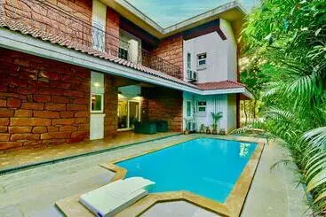 Apartamenty turystyczne Saffronstays Boulevard Rockhouse Pool Villa With Amazing Nature Views