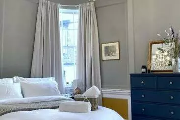 Turistihuoneistot Exclusive Georgian Apartment In Centre Of Bath