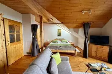 Turistihuoneistot Ferienwohnung Almlust