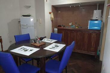 דירות לתיירים Leo Iv